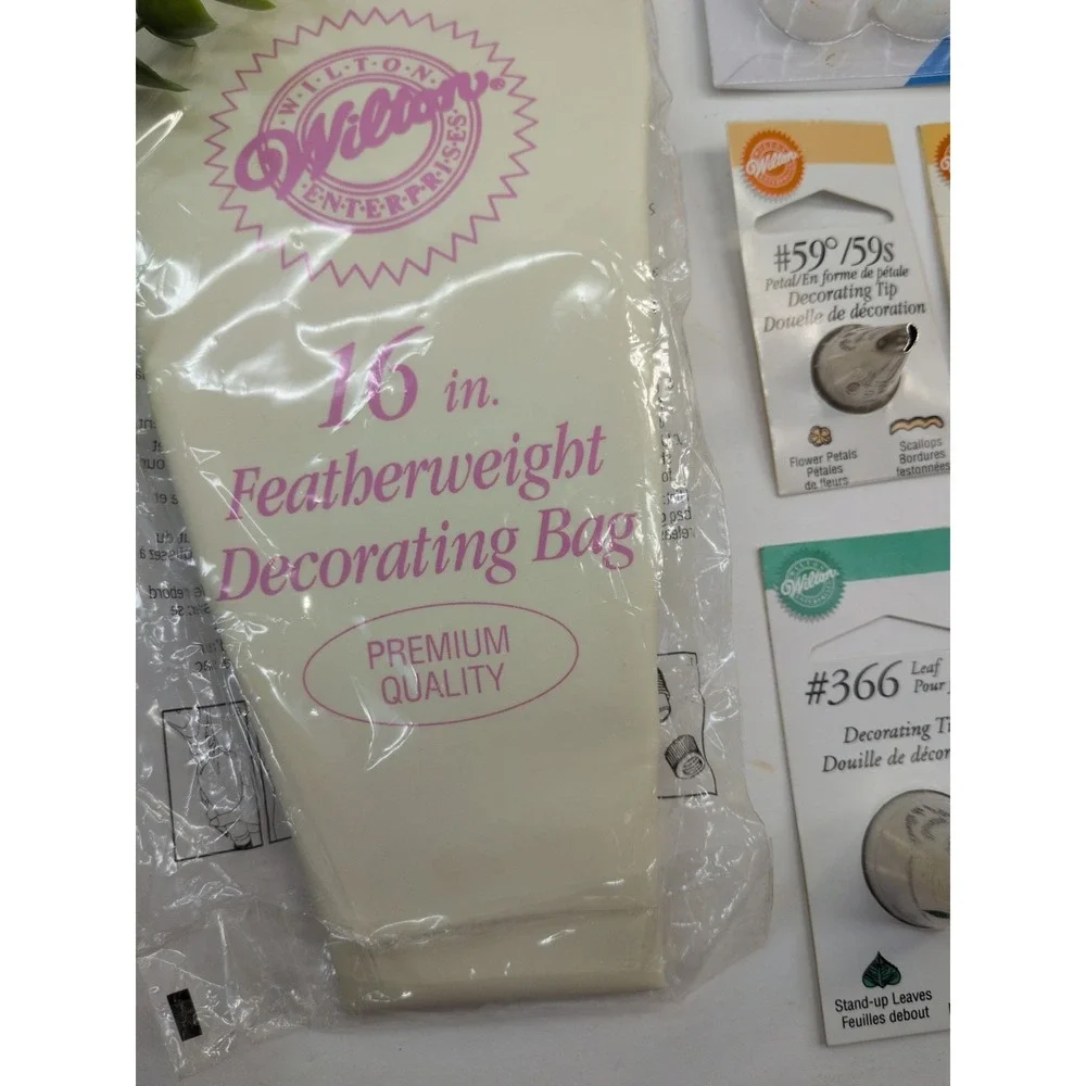 NEW LOT!🚨Wilton Cake Decorating Bag Ring Set Piping Tips 366/352/2010/102/2110+